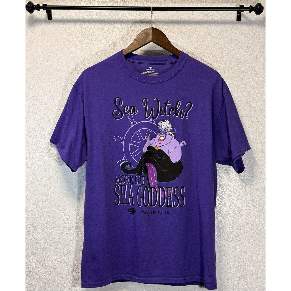 Disney Cruise Line Ursula Sea Witch Sea Goddess Purple Graphic T-Shirt Size L